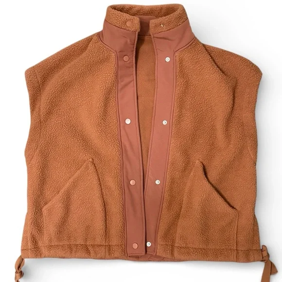 Women's Oversized Sherpa Jacket Vest with Pockets Button Front - Picture 1 of 5